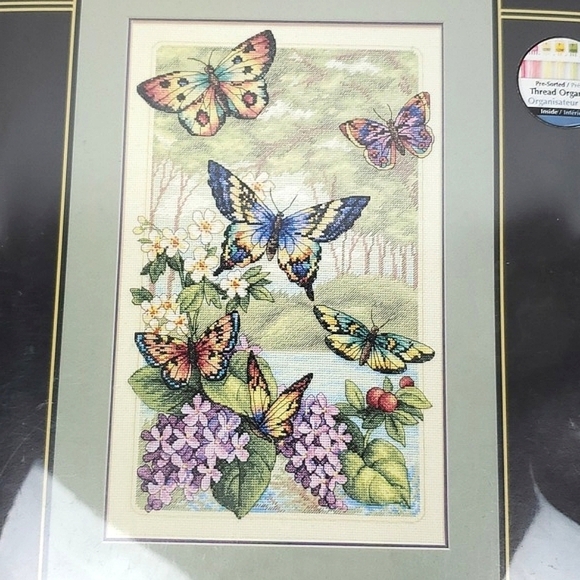 New The Gold Collection Butterfly Forest Cross Stitch Kit‎ and Embroidery Hoop - Picture 3 of 7